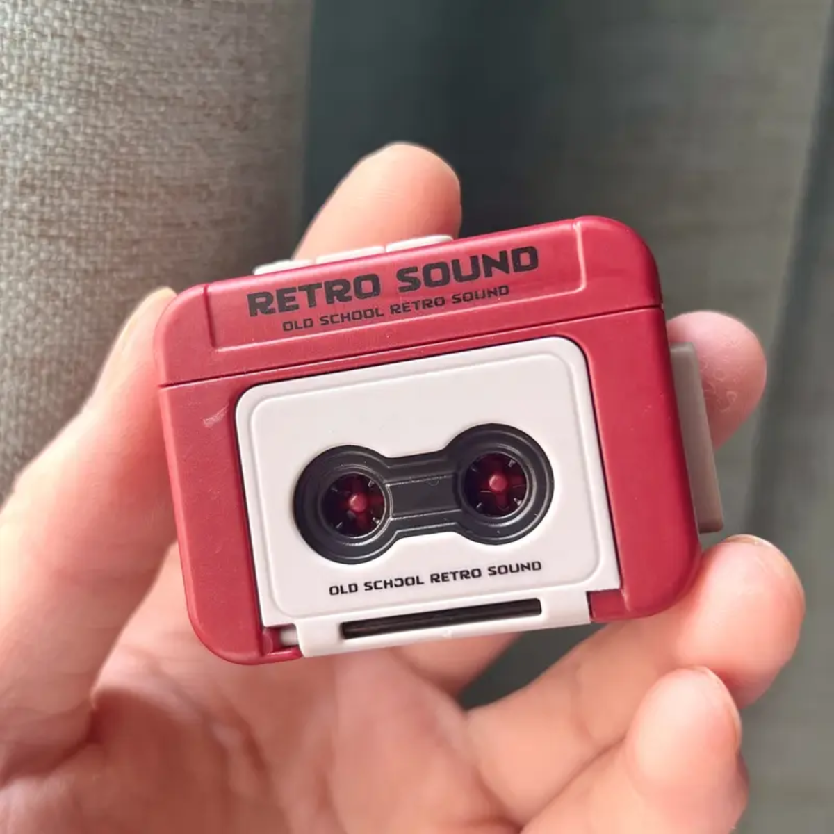 Llavero Mini Grabadora Retro Sound ¡20% OFF!